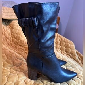 Elegant Black Women's Boots